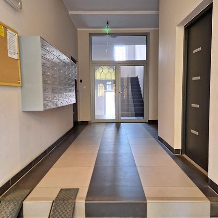 Apartament 51 Z Miejscem Parkingowym Apartment Torun Bagian luar foto